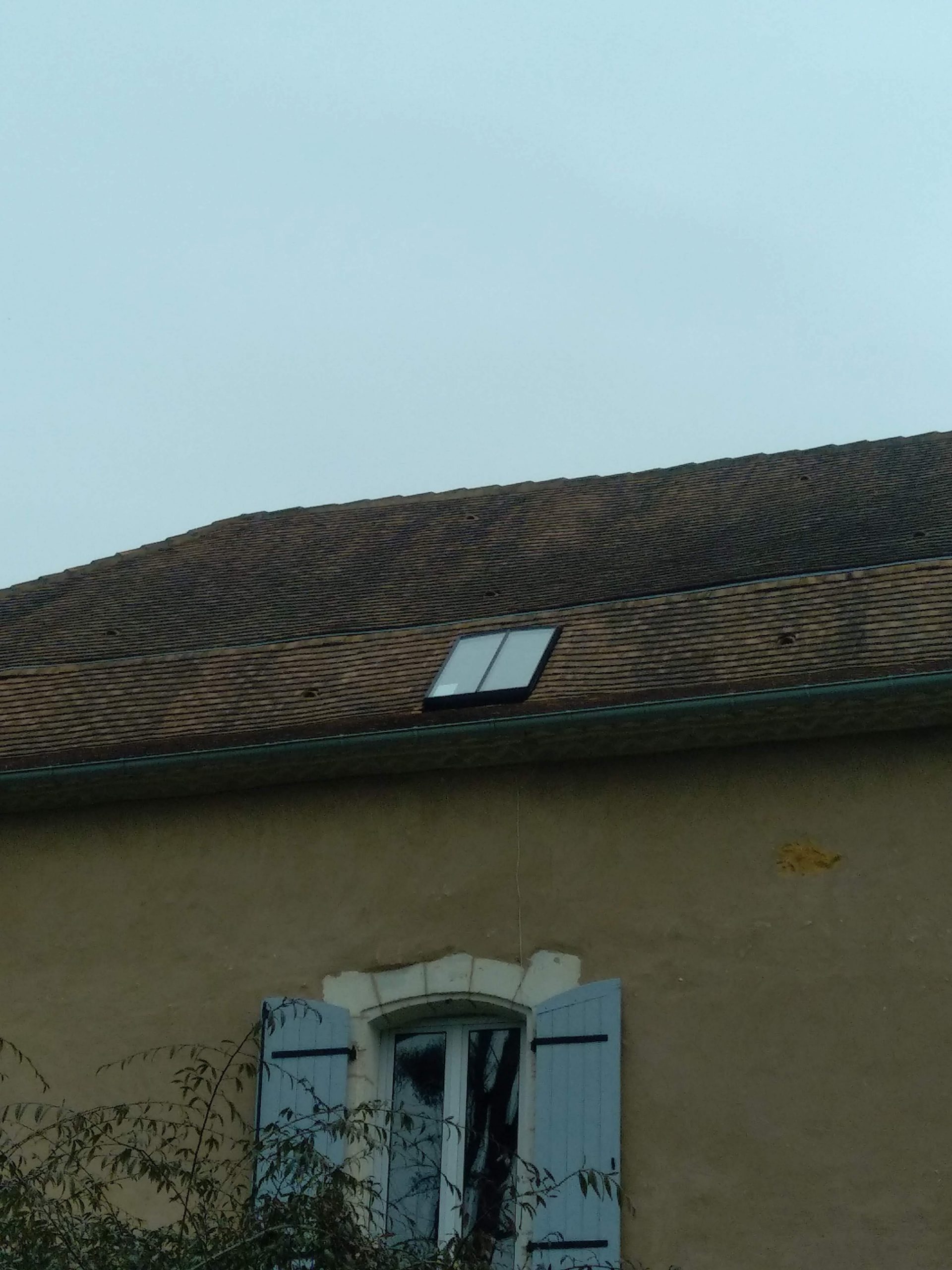 Image d'un châssis patrimoine sur toiture